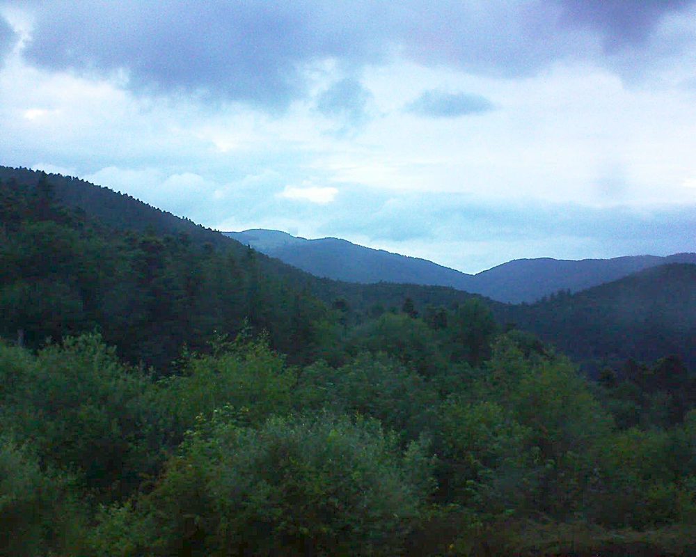 Le petit ballon vu depuis le Domaine Langmatt à Murbach le 17.06.2018 à 21:30 Le petit ballon (Alsace, Vosges) le 17.06.2018 à 21:30