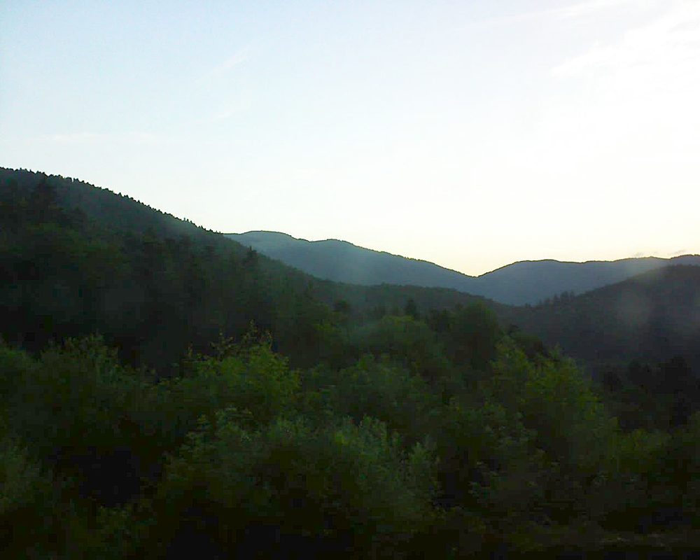 Le petit ballon vu depuis le Domaine Langmatt à Murbach le 18.06.2018 à 05:45 Le petit ballon (Alsace, Vosges) le 18.06.2018 à 05:45