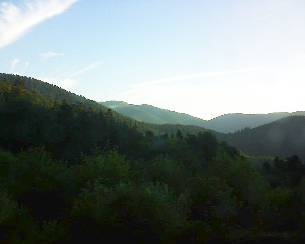 Le petit ballon vu depuis le Domaine Langmatt à Murbach le 18.06.2018 à 06:30 Le petit ballon (Alsace, Vosges) le 18.06.2018 à 06:30