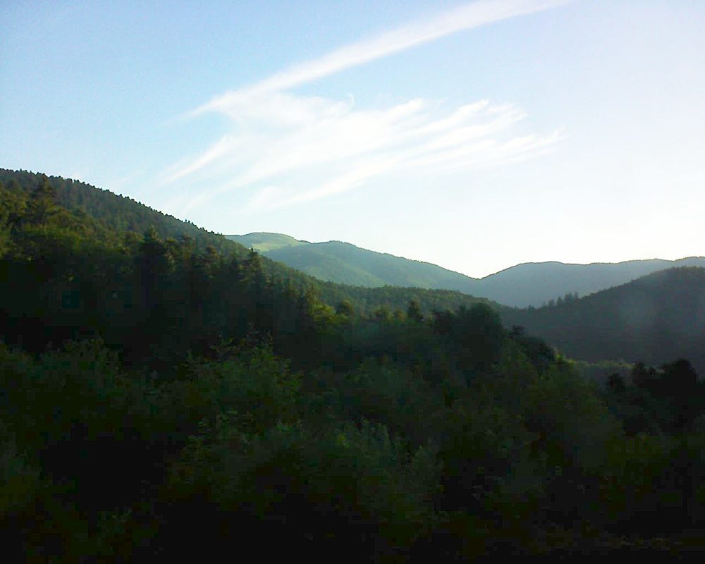 Le petit ballon vu depuis le Domaine Langmatt à Murbach le 18.06.2018 à 06:45 Le petit ballon (Alsace, Vosges) le 18.06.2018 à 06:45