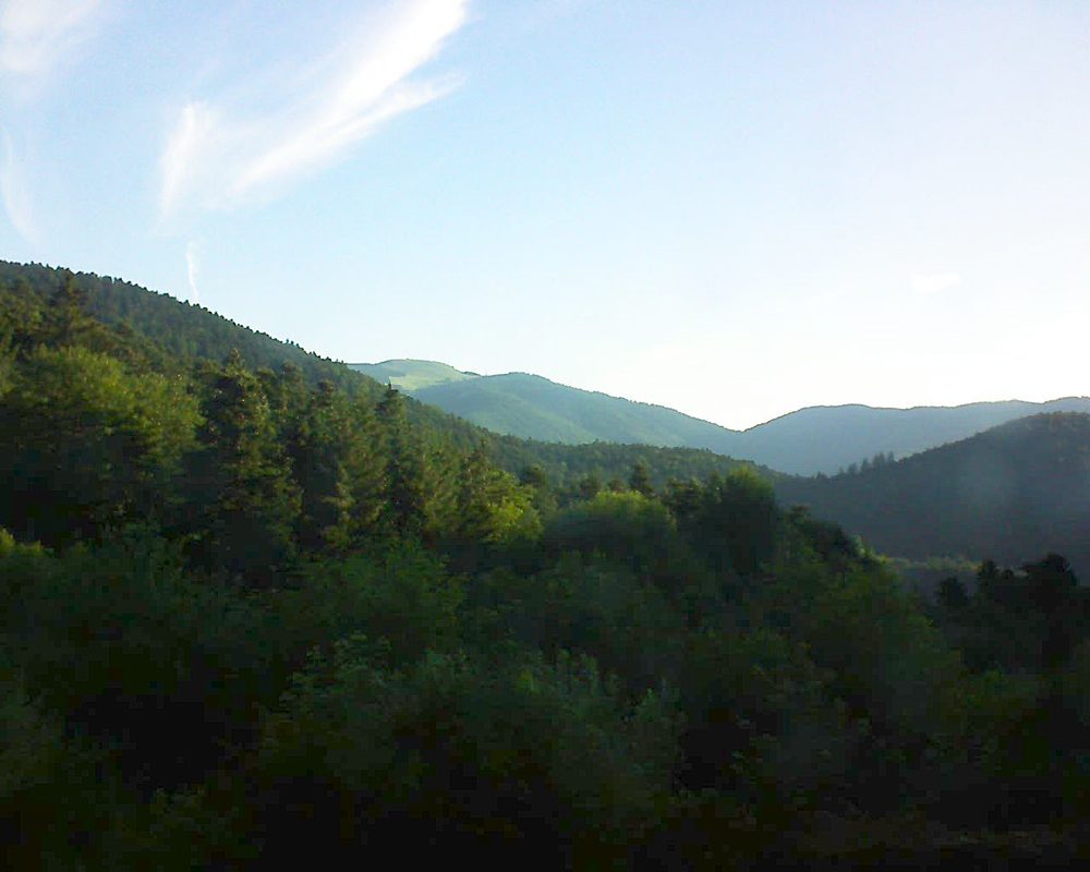 Le petit ballon vu depuis le Domaine Langmatt à Murbach le 18.06.2018 à 07:00 Le petit ballon (Alsace, Vosges) le 18.06.2018 à 07:00