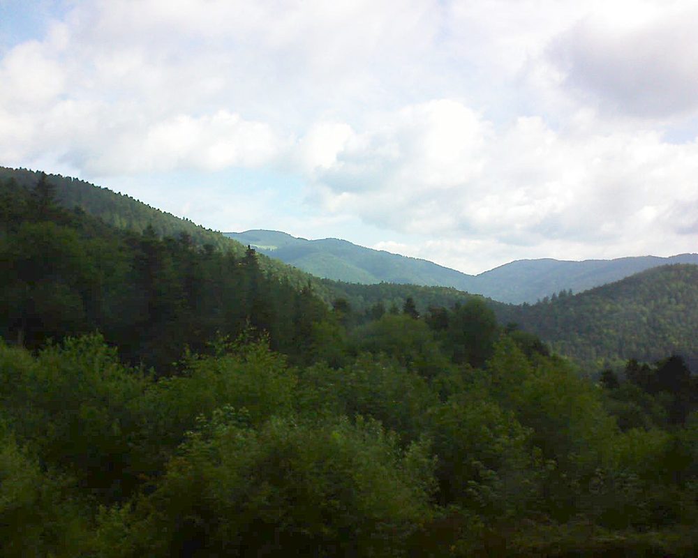 Le petit ballon vu depuis le Domaine Langmatt à Murbach le 18.06.2018 à 09:00 Le petit ballon (Alsace, Vosges) le 18.06.2018 à 09:00