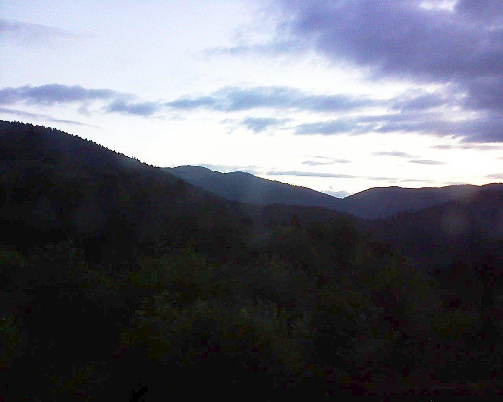 Le petit ballon vu depuis le Domaine Langmatt à Murbach le 19.06.2018 à 05:15 Le petit ballon (Alsace, Vosges) le 19.06.2018 à 05:15