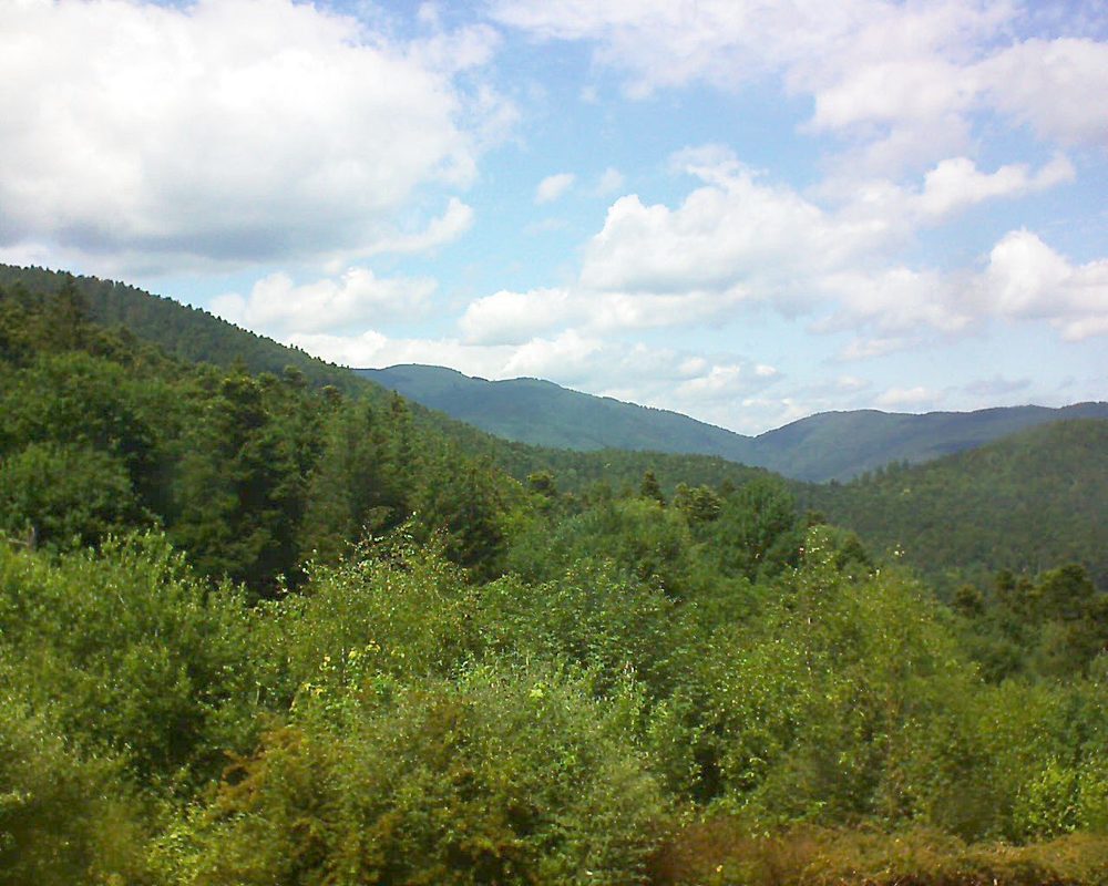 Le petit ballon vu depuis le Domaine Langmatt à Murbach le 19.06.2018 à 15:00 Le petit ballon (Alsace, Vosges) le 19.06.2018 à 15:00
