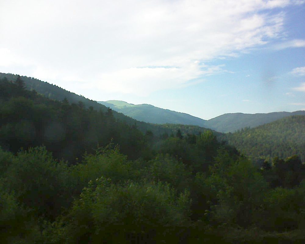 Le petit ballon vu depuis le Domaine Langmatt à Murbach le 19.06.2018 à 19:15 Le petit ballon (Alsace, Vosges) le 19.06.2018 à 19:15