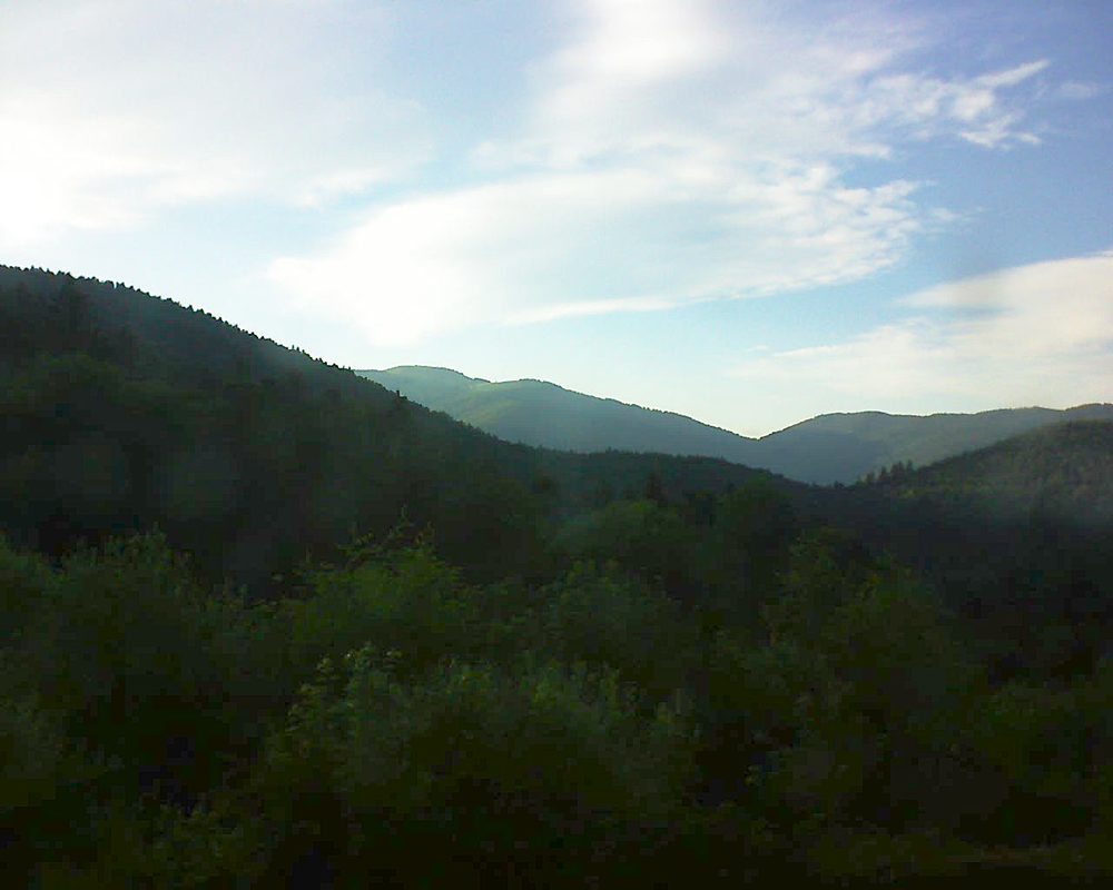 Le petit ballon vu depuis le Domaine Langmatt à Murbach le 19.06.2018 à 20:15 Le petit ballon (Alsace, Vosges) le 19.06.2018 à 20:15
