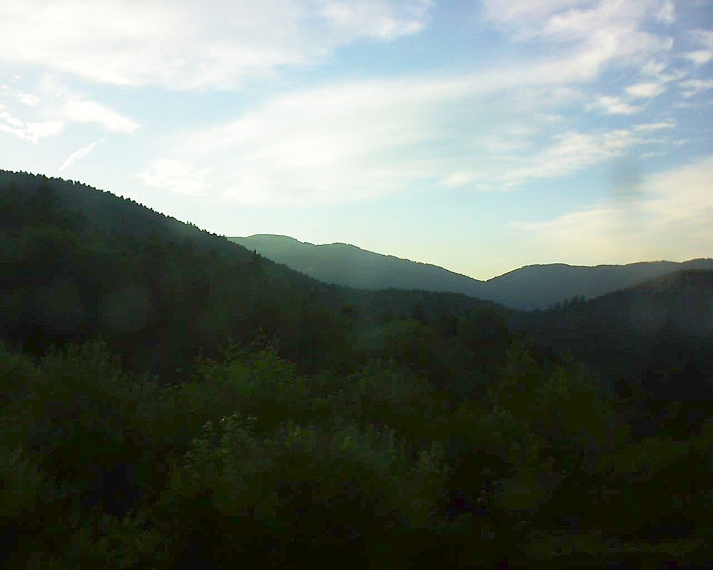 Le petit ballon vu depuis le Domaine Langmatt à Murbach le 19.06.2018 à 20:45 Le petit ballon (Alsace, Vosges) le 19.06.2018 à 20:45