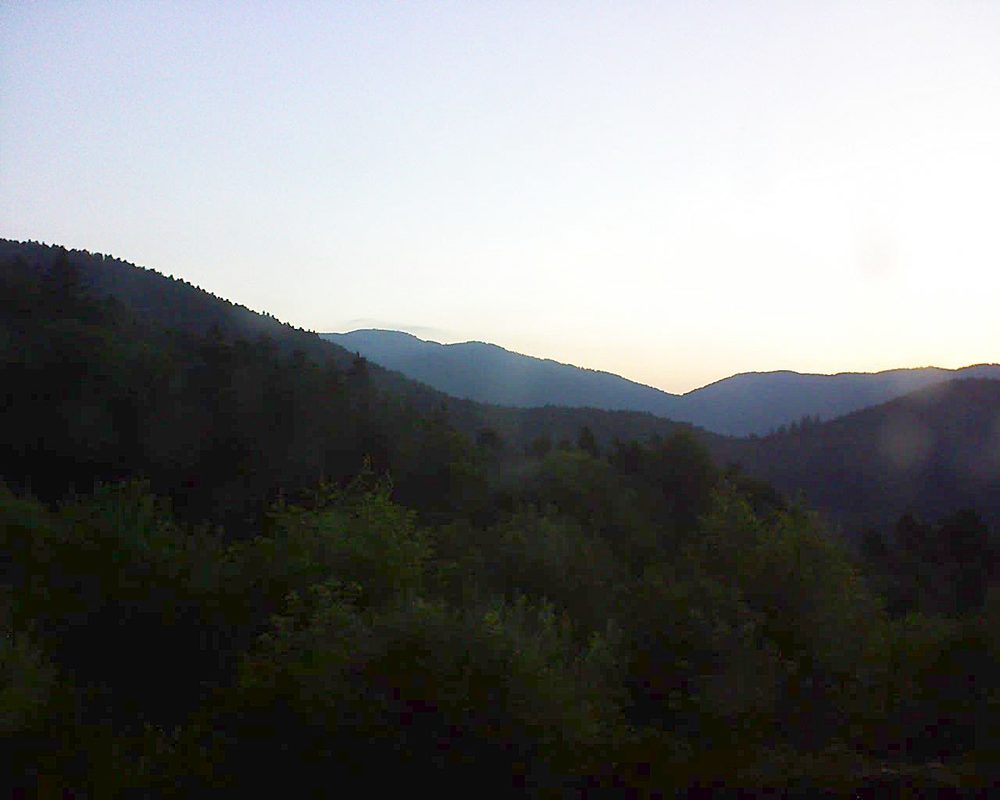 Le petit ballon vu depuis le Domaine Langmatt à Murbach le 20.06.2018 à 05:15 Le petit ballon (Alsace, Vosges) le 20.06.2018 à 05:15