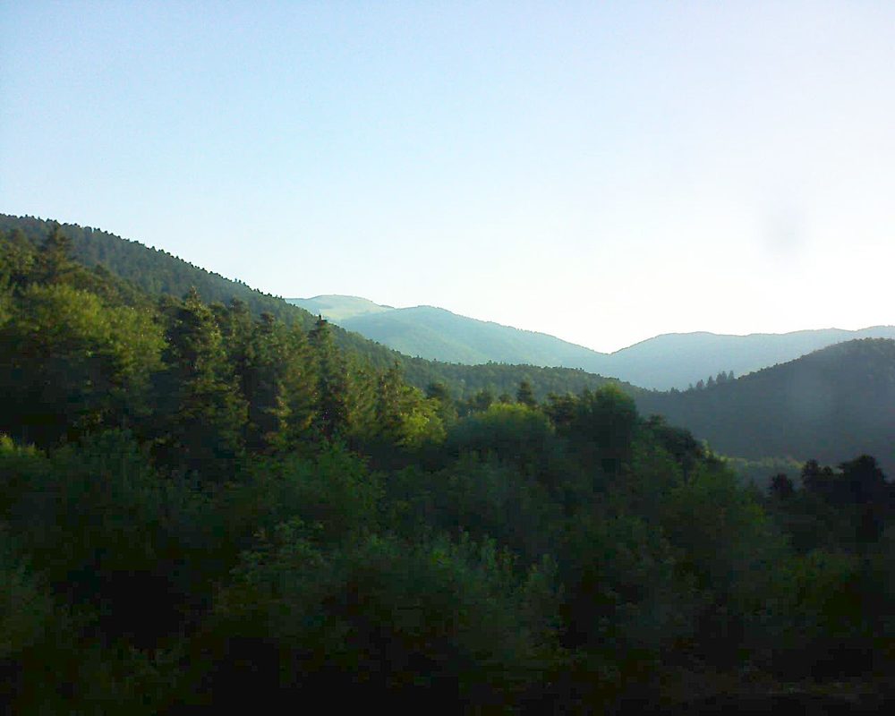 Le petit ballon vu depuis le Domaine Langmatt à Murbach le 20.06.2018 à 07:00 Le petit ballon (Alsace, Vosges) le 20.06.2018 à 07:00