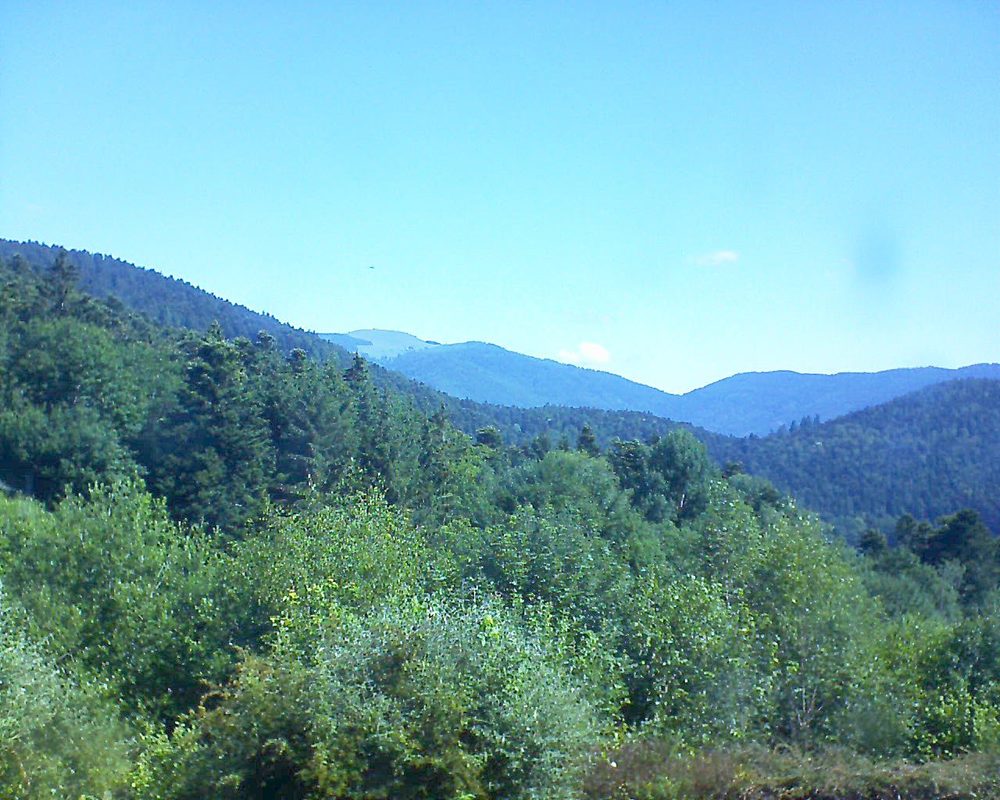 Le petit ballon vu depuis le Domaine Langmatt à Murbach le 20.06.2018 à 10:30 Le petit ballon (Alsace, Vosges) le 20.06.2018 à 10:30