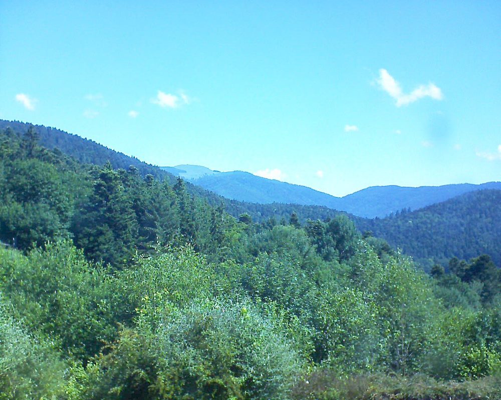 Le petit ballon vu depuis le Domaine Langmatt à Murbach le 20.06.2018 à 11:00 Le petit ballon (Alsace, Vosges) le 20.06.2018 à 11:00