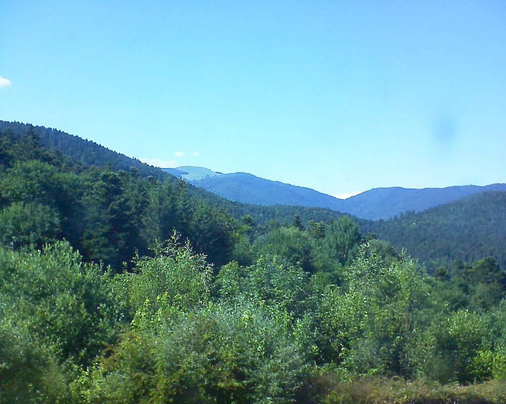 Le petit ballon vu depuis le Domaine Langmatt à Murbach le 20.06.2018 à 16:30 Le petit ballon (Alsace, Vosges) le 20.06.2018 à 16:30