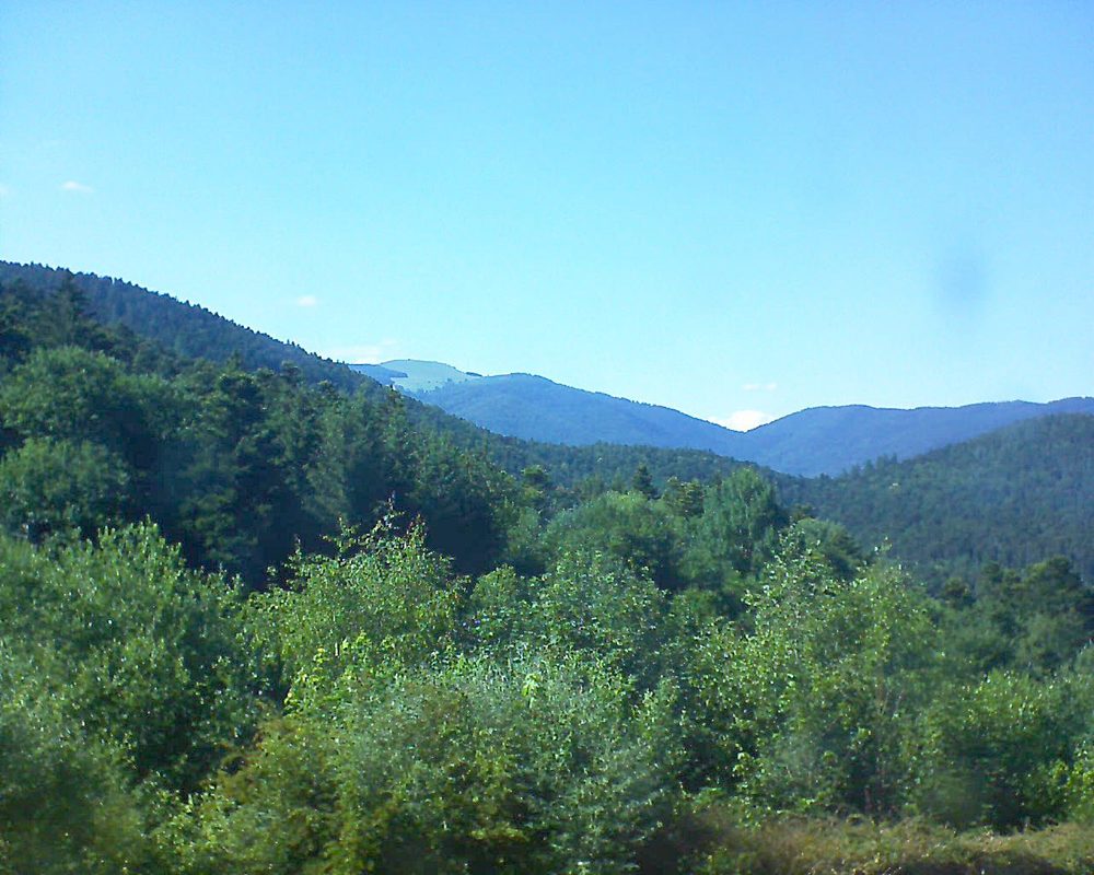 Le petit ballon vu depuis le Domaine Langmatt à Murbach le 20.06.2018 à 17:00 Le petit ballon (Alsace, Vosges) le 20.06.2018 à 17:00