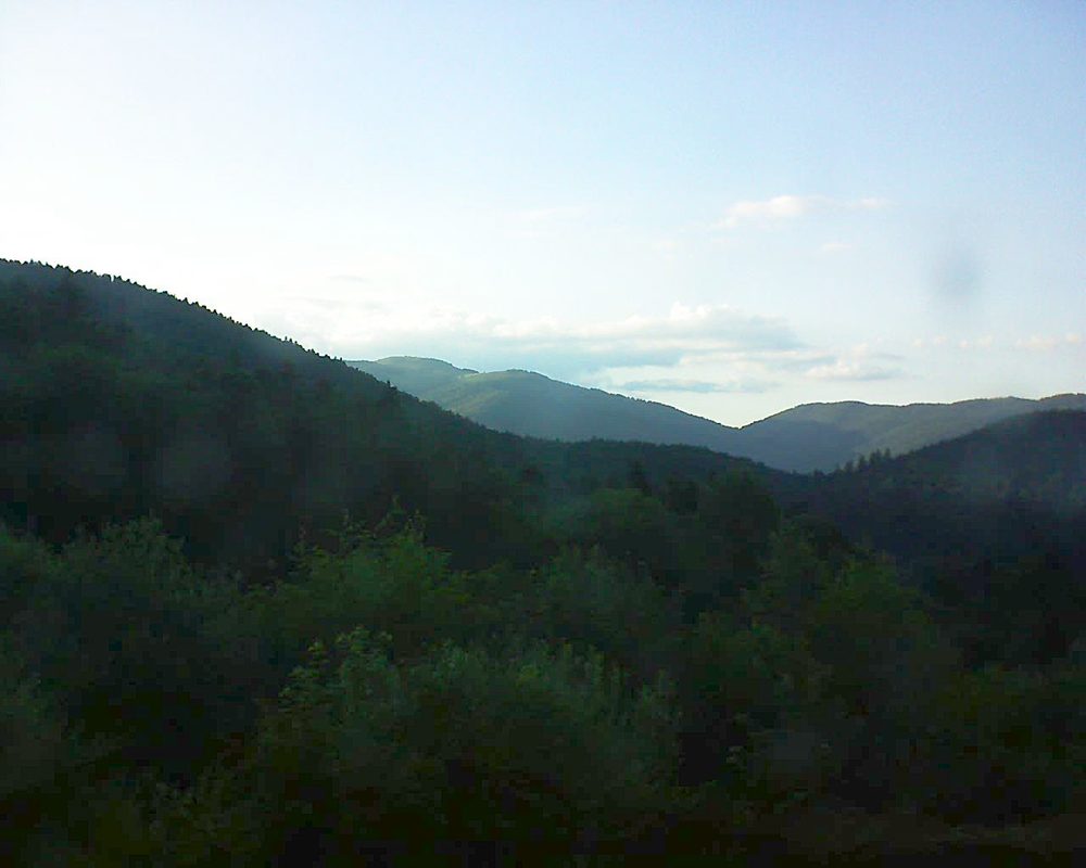 Le petit ballon vu depuis le Domaine Langmatt à Murbach le 20.06.2018 à 20:15 Le petit ballon (Alsace, Vosges) le 20.06.2018 à 20:15