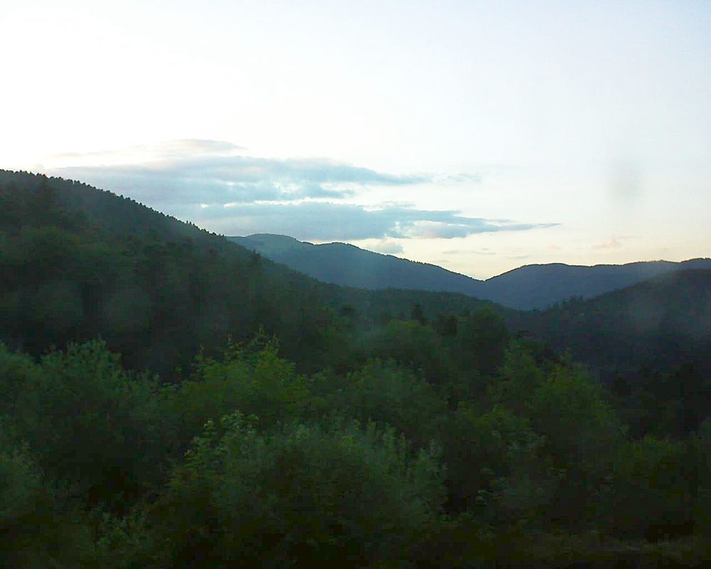 Le petit ballon vu depuis le Domaine Langmatt à Murbach le 20.06.2018 à 21:15 Le petit ballon (Alsace, Vosges) le 20.06.2018 à 21:15