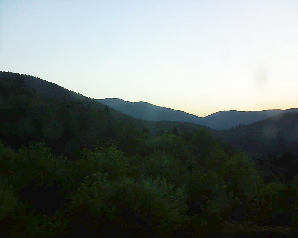 Le petit ballon vu depuis le Domaine Langmatt à Murbach le 21.06.2018 à 05:30 Le petit ballon (Alsace, Vosges) le 21.06.2018 à 05:30