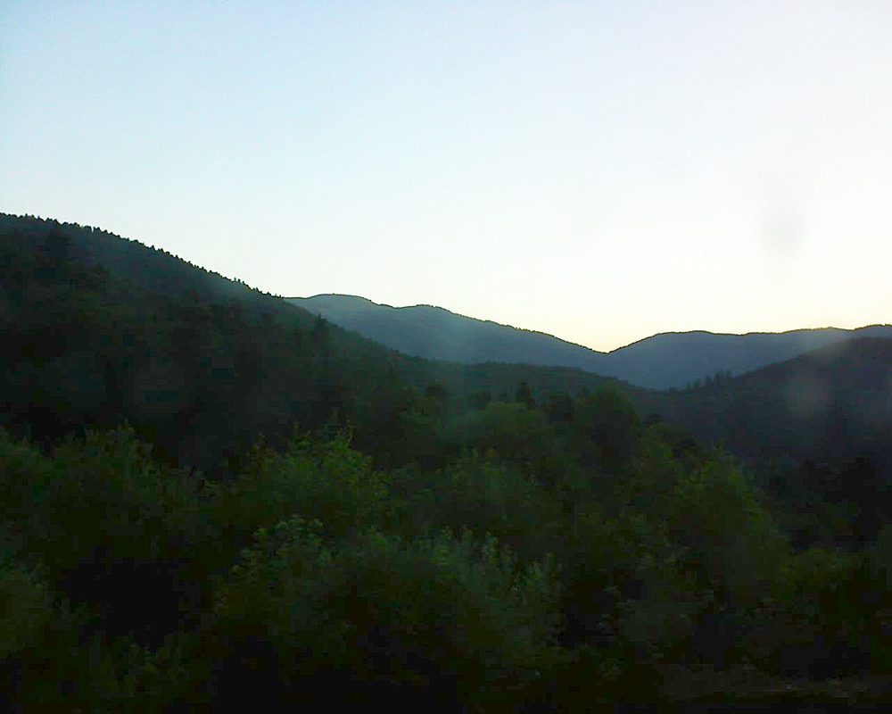 Le petit ballon vu depuis le Domaine Langmatt à Murbach le 21.06.2018 à 06:00 Le petit ballon (Alsace, Vosges) le 21.06.2018 à 06:00