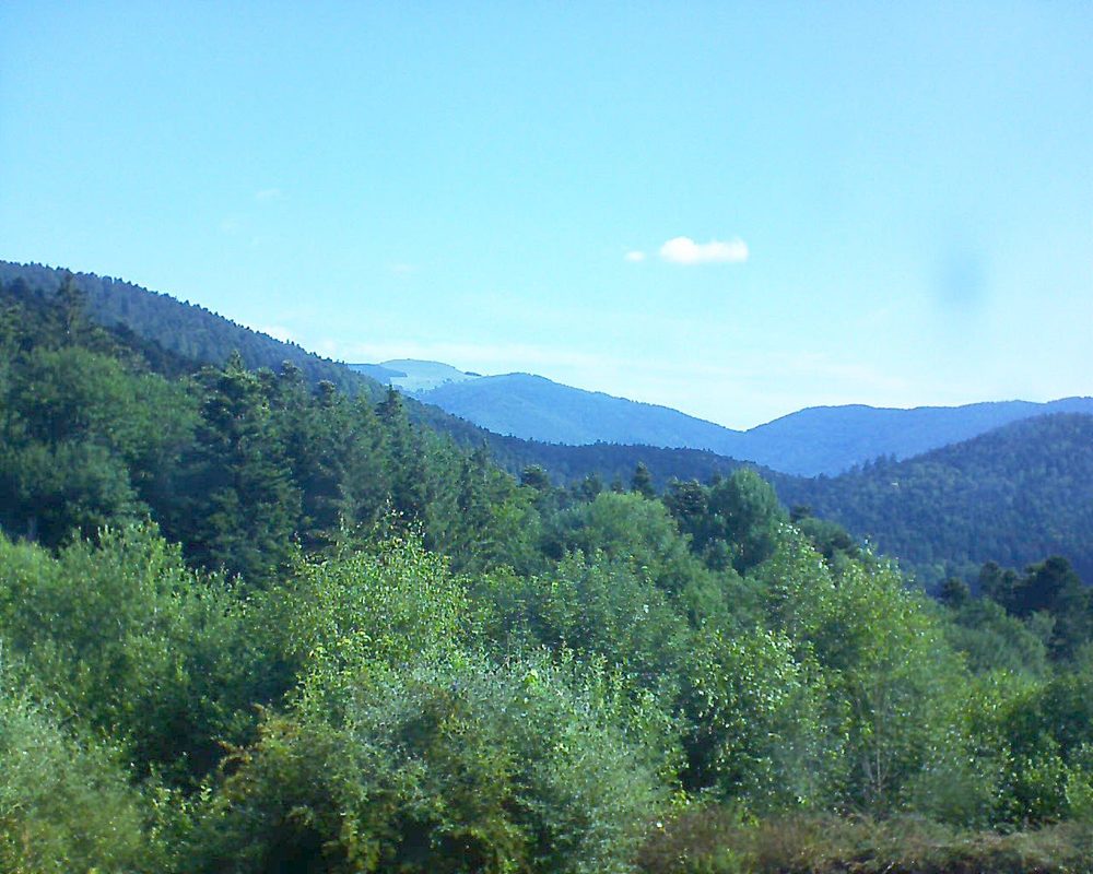 Le petit ballon vu depuis le Domaine Langmatt à Murbach le 21.06.2018 à 09:30 Le petit ballon (Alsace, Vosges) le 21.06.2018 à 09:30