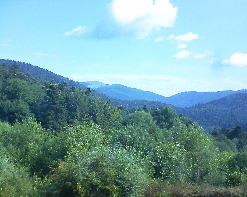 Le petit ballon vu depuis le Domaine Langmatt à Murbach le 21.06.2018 à 09:45 Le petit ballon (Alsace, Vosges) le 21.06.2018 à 09:45