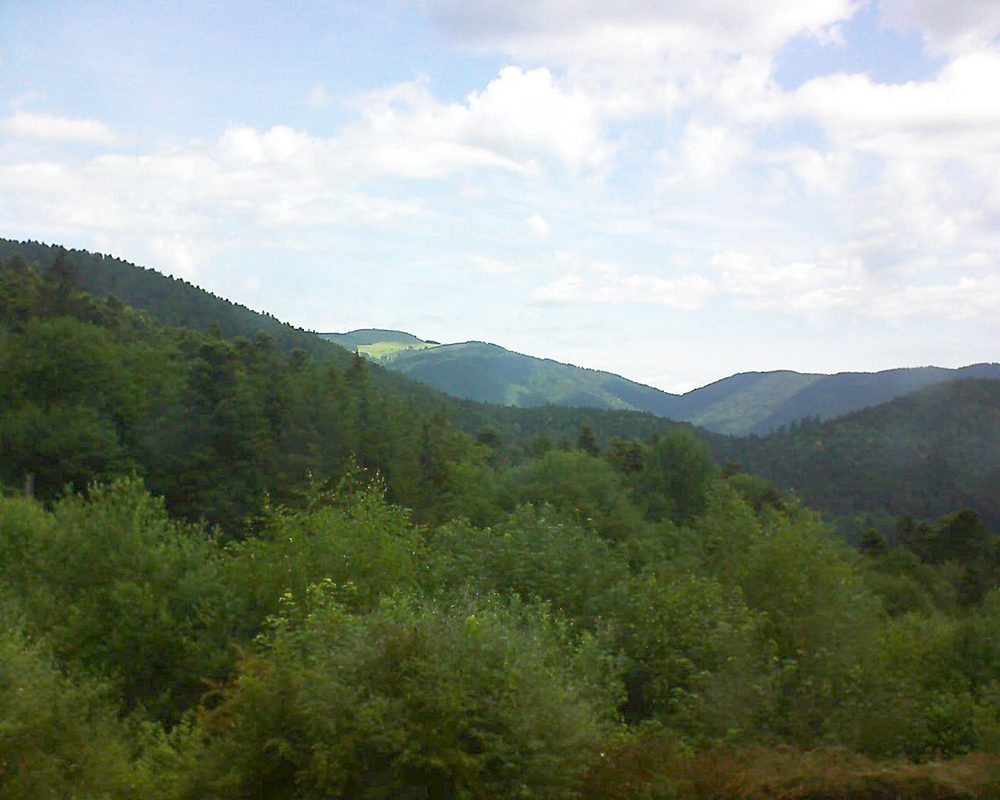 Le petit ballon vu depuis le Domaine Langmatt à Murbach le 21.06.2018 à 10:45 Le petit ballon (Alsace, Vosges) le 21.06.2018 à 10:45
