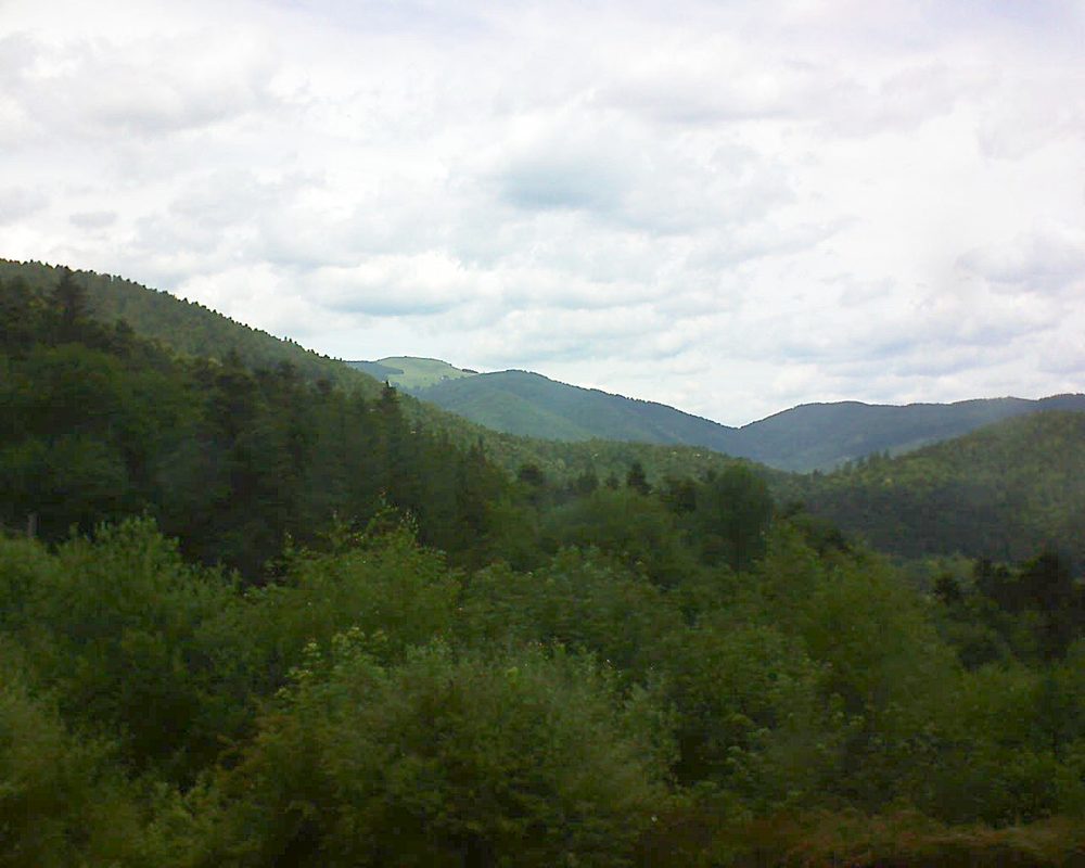Le petit ballon vu depuis le Domaine Langmatt à Murbach le 21.06.2018 à 12:45 Le petit ballon (Alsace, Vosges) le 21.06.2018 à 12:45