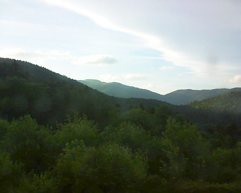 Le petit ballon vu depuis le Domaine Langmatt à Murbach le 21.06.2018 à 20:15 Le petit ballon (Alsace, Vosges) le 21.06.2018 à 20:15