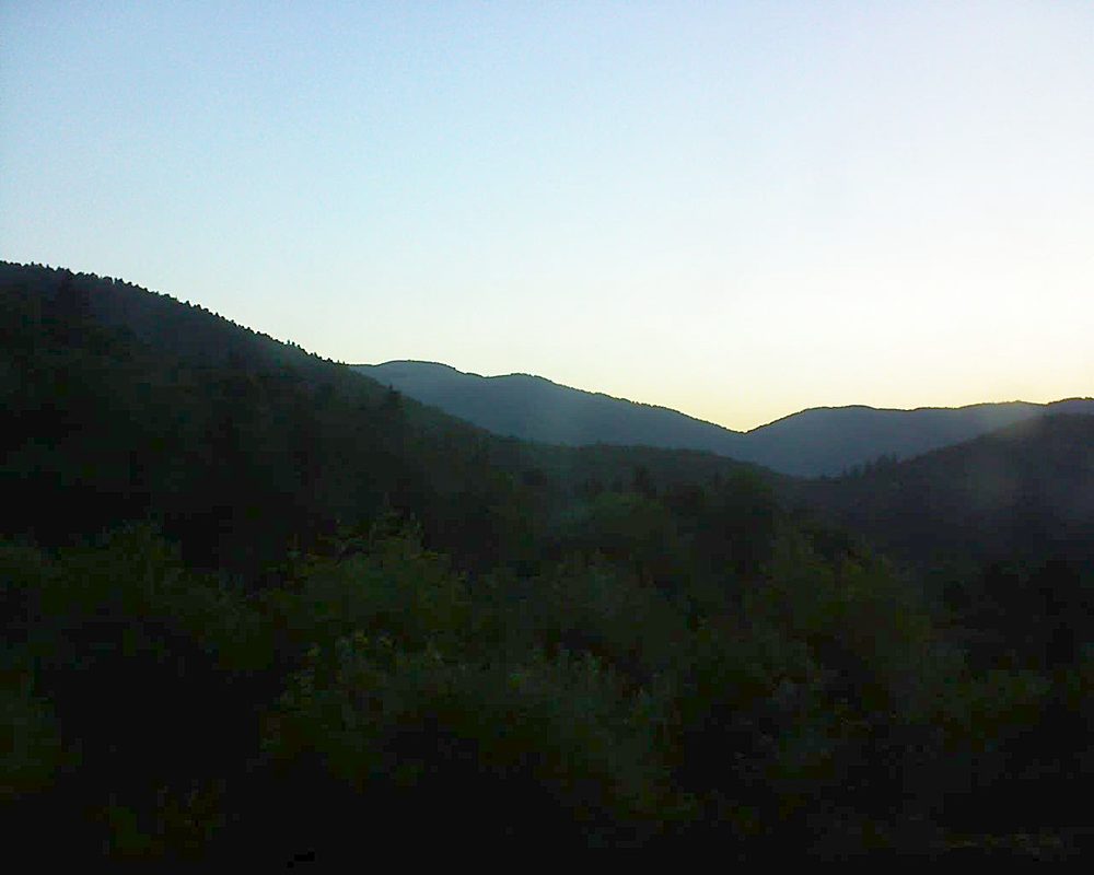 Le petit ballon vu depuis le Domaine Langmatt à Murbach le 22.06.2018 à 05:30 Le petit ballon (Alsace, Vosges) le 22.06.2018 à 05:30