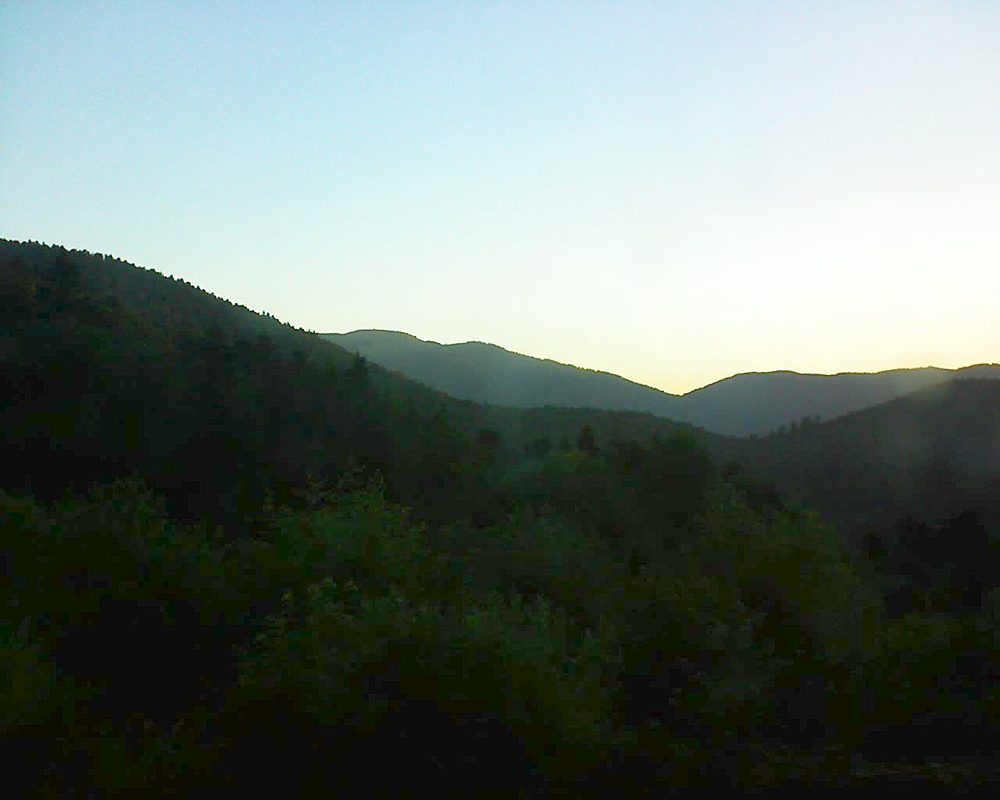 Le petit ballon vu depuis le Domaine Langmatt à Murbach le 22.06.2018 à 05:45 Le petit ballon (Alsace, Vosges) le 22.06.2018 à 05:45