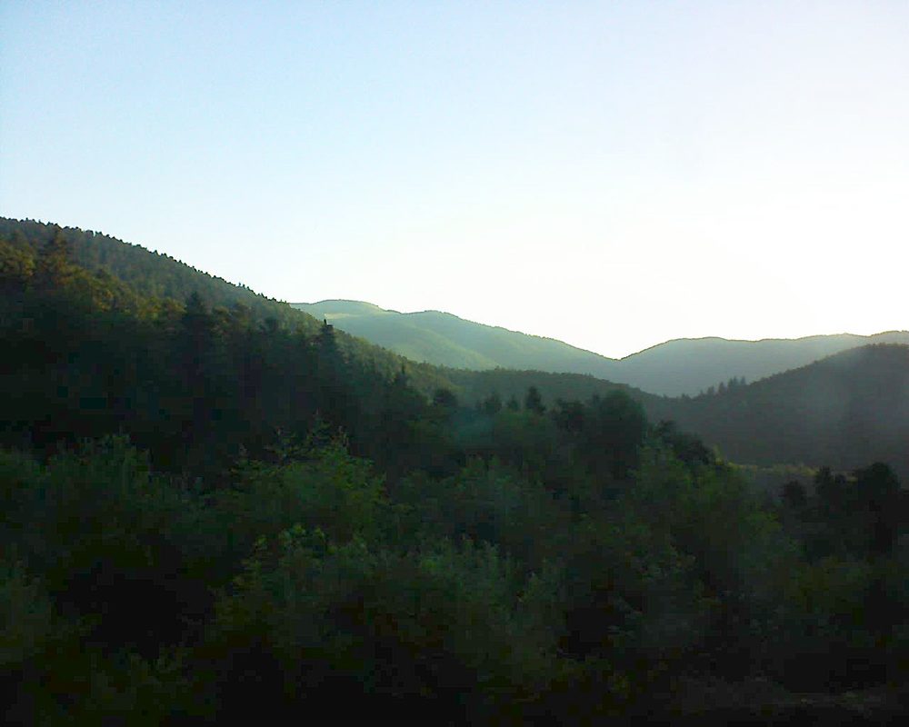 Le petit ballon vu depuis le Domaine Langmatt à Murbach le 22.06.2018 à 06:15 Le petit ballon (Alsace, Vosges) le 22.06.2018 à 06:15