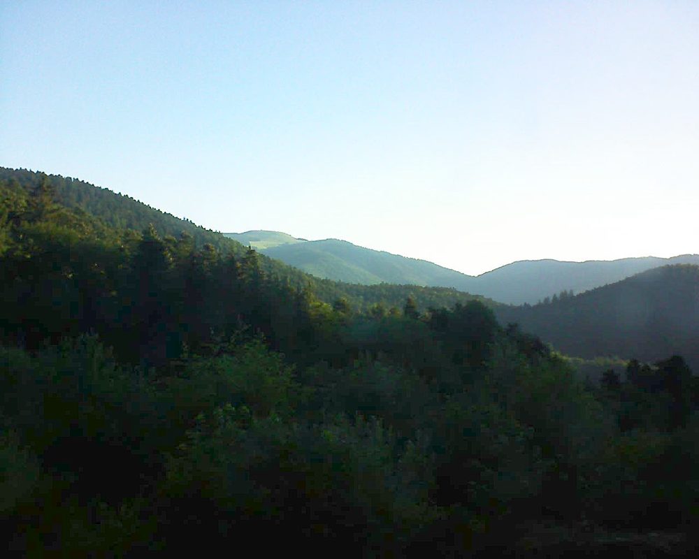 Le petit ballon vu depuis le Domaine Langmatt à Murbach le 22.06.2018 à 06:45 Le petit ballon (Alsace, Vosges) le 22.06.2018 à 06:45