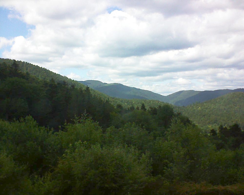 Le petit ballon vu depuis le Domaine Langmatt à Murbach le 22.06.2018 à 15:30 Le petit ballon (Alsace, Vosges) le 22.06.2018 à 15:30