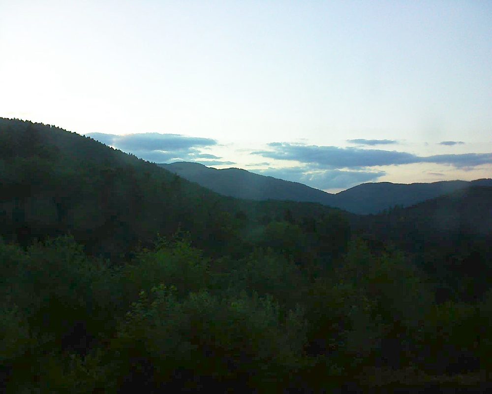 Le petit ballon vu depuis le Domaine Langmatt à Murbach le 22.06.2018 à 21:30 Le petit ballon (Alsace, Vosges) le 22.06.2018 à 21:30