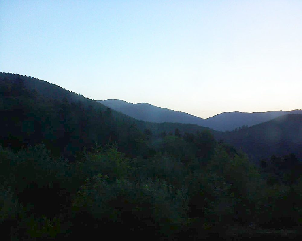 Le petit ballon vu depuis le Domaine Langmatt à Murbach le 23.06.2018 à 05:45 Le petit ballon (Alsace, Vosges) le 23.06.2018 à 05:45