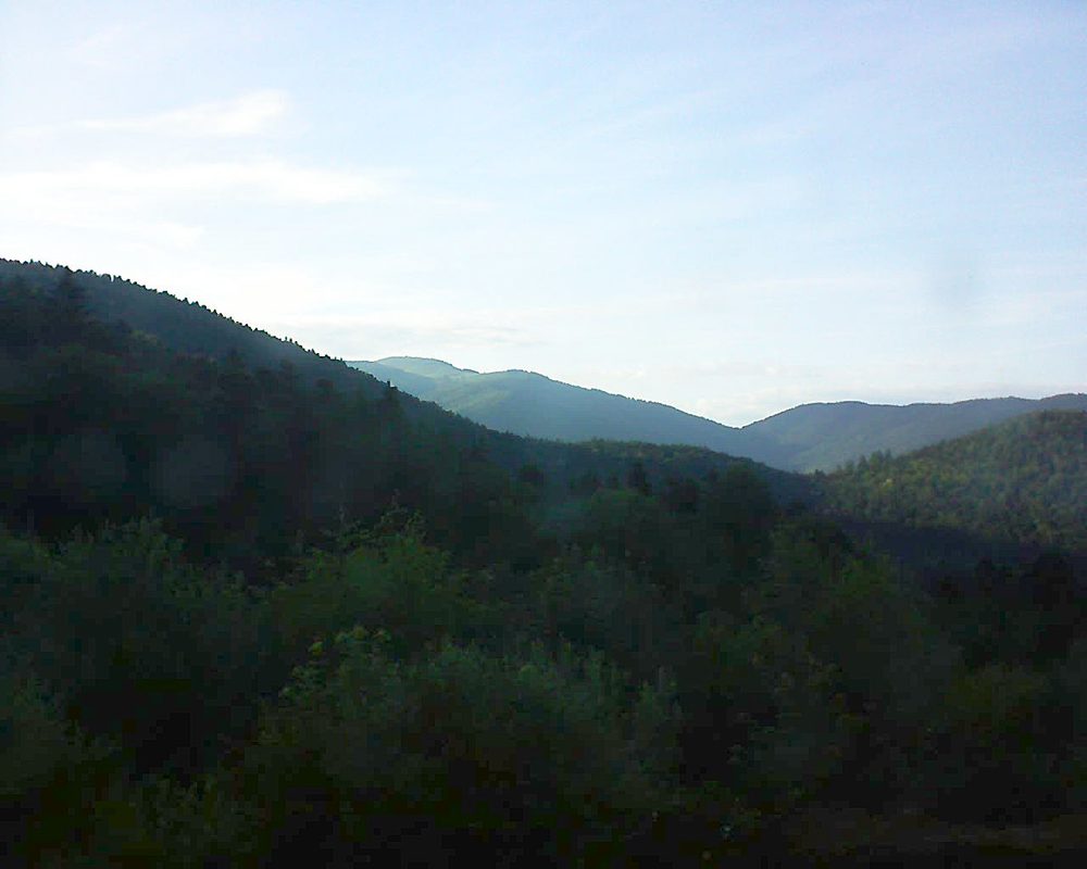 Le petit ballon vu depuis le Domaine Langmatt à Murbach le 23.06.2018 à 19:45 Le petit ballon (Alsace, Vosges) le 23.06.2018 à 19:45