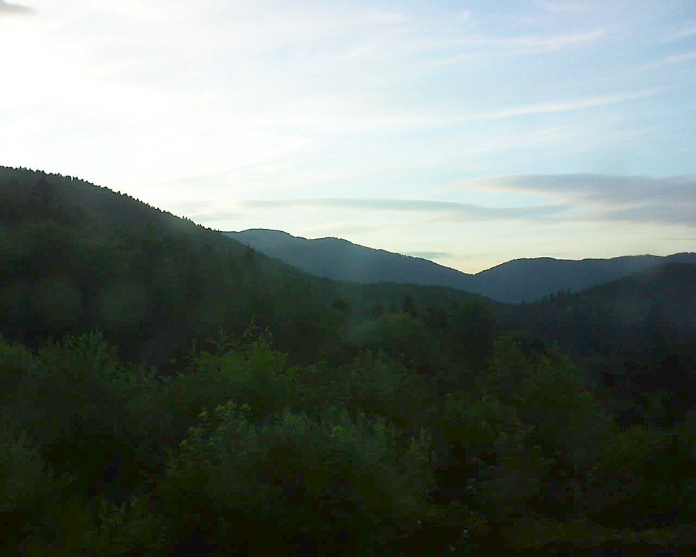 Le petit ballon vu depuis le Domaine Langmatt à Murbach le 23.06.2018 à 21:15 Le petit ballon (Alsace, Vosges) le 23.06.2018 à 21:15
