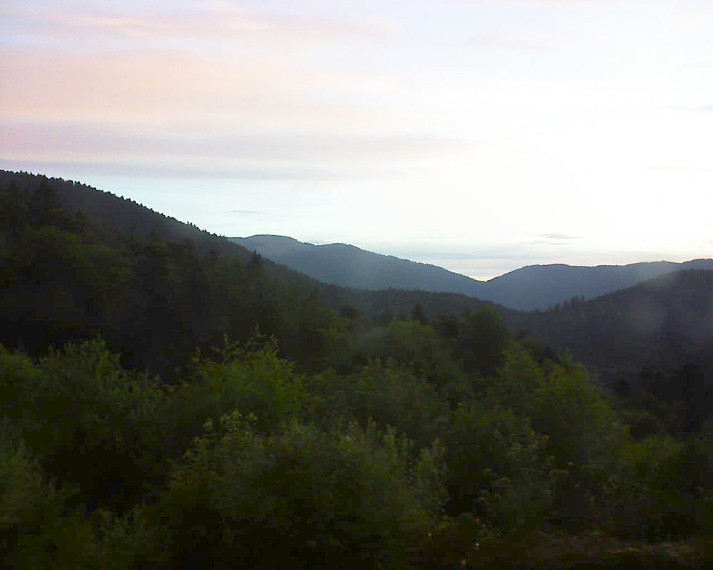 Le petit ballon vu depuis le Domaine Langmatt à Murbach le 24.06.2018 à 05:30 Le petit ballon (Alsace, Vosges) le 24.06.2018 à 05:30