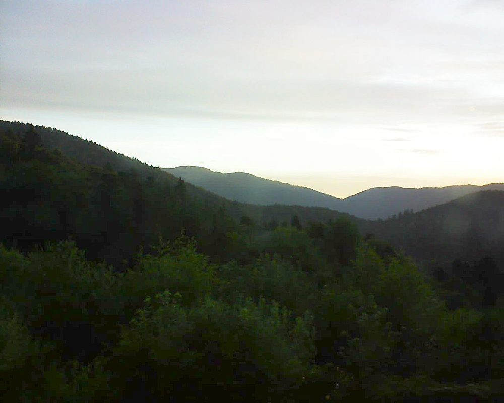 Le petit ballon vu depuis le Domaine Langmatt à Murbach le 24.06.2018 à 05:45 Le petit ballon (Alsace, Vosges) le 24.06.2018 à 05:45