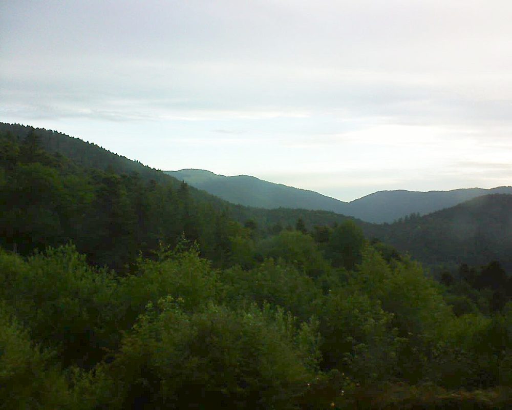 Le petit ballon vu depuis le Domaine Langmatt à Murbach le 24.06.2018 à 06:15 Le petit ballon (Alsace, Vosges) le 24.06.2018 à 06:15