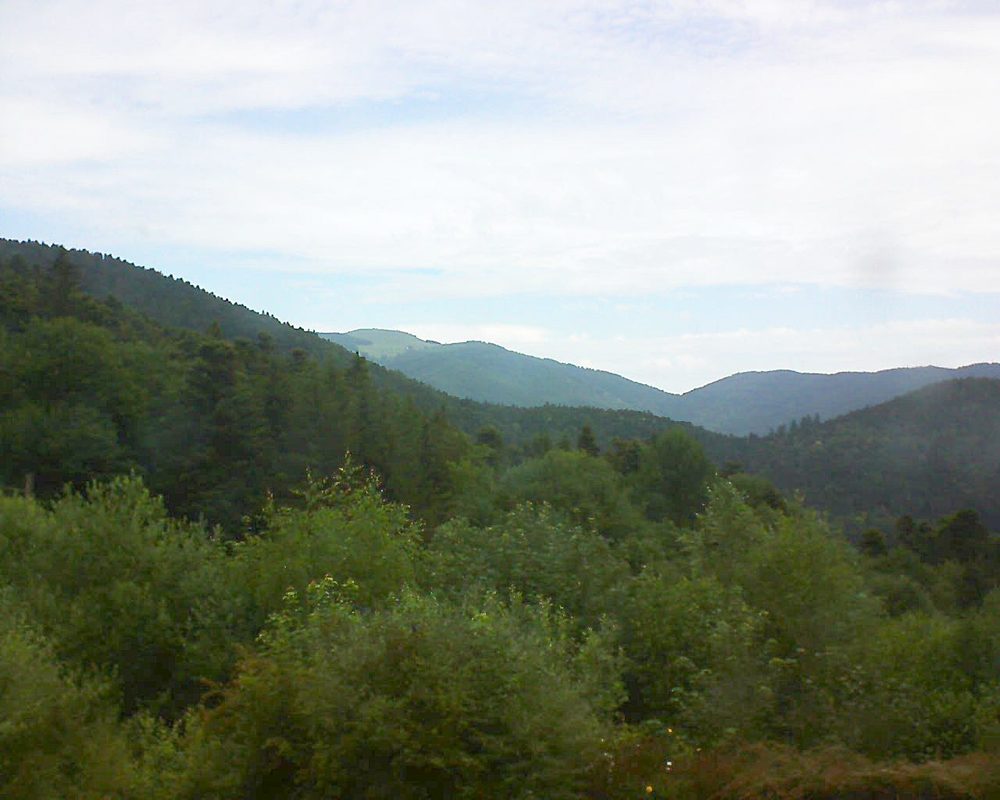 Le petit ballon vu depuis le Domaine Langmatt à Murbach le 24.06.2018 à 10:15 Le petit ballon (Alsace, Vosges) le 24.06.2018 à 10:15
