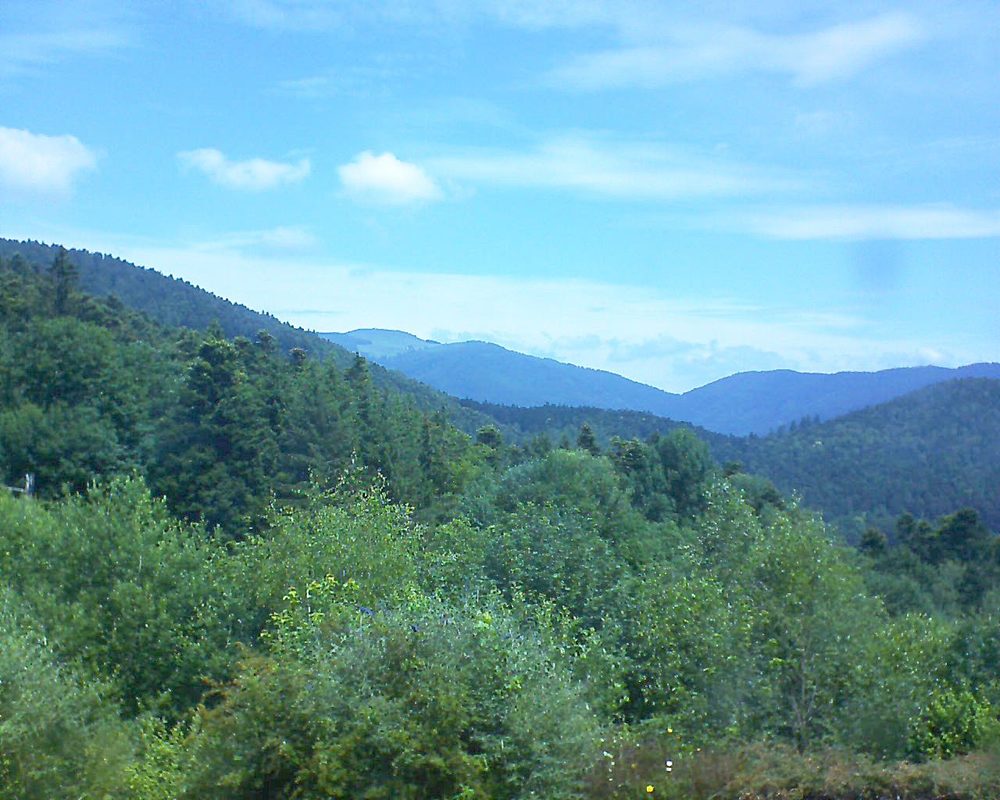 Le petit ballon vu depuis le Domaine Langmatt à Murbach le 24.06.2018 à 12:00 Le petit ballon (Alsace, Vosges) le 24.06.2018 à 12:00