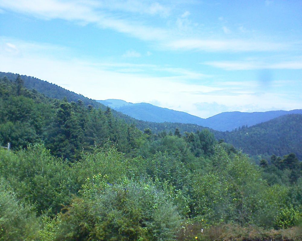 Le petit ballon vu depuis le Domaine Langmatt à Murbach le 24.06.2018 à 12:15 Le petit ballon (Alsace, Vosges) le 24.06.2018 à 12:15