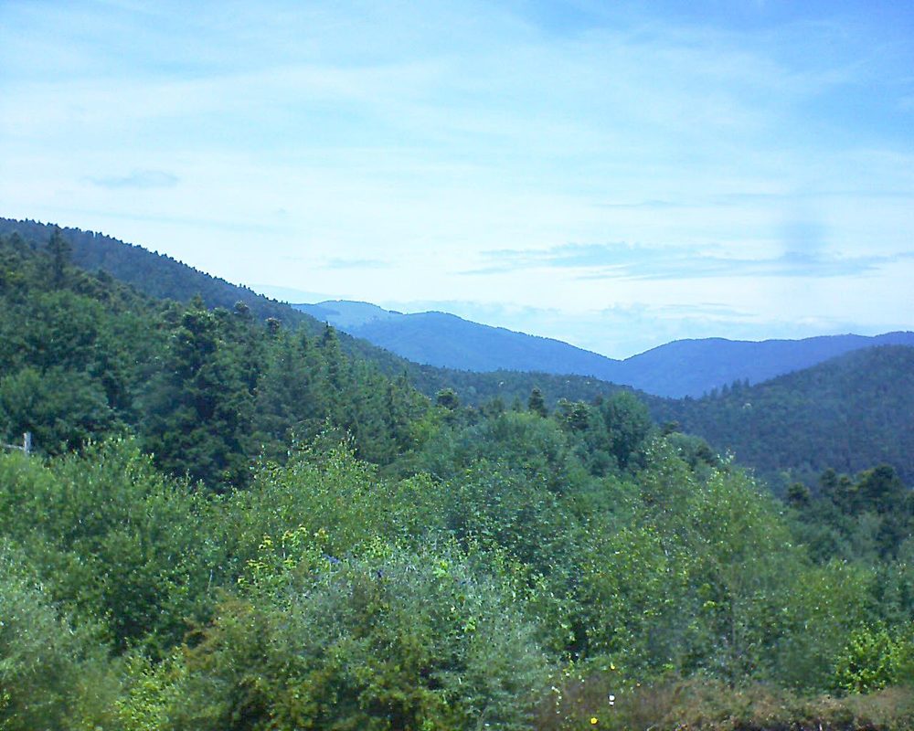 Le petit ballon vu depuis le Domaine Langmatt à Murbach le 24.06.2018 à 13:00 Le petit ballon (Alsace, Vosges) le 24.06.2018 à 13:00