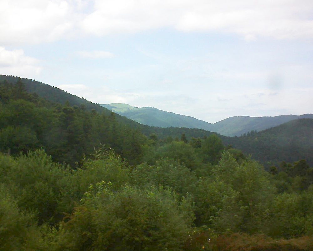 Le petit ballon vu depuis le Domaine Langmatt à Murbach le 24.06.2018 à 15:45 Le petit ballon (Alsace, Vosges) le 24.06.2018 à 15:45