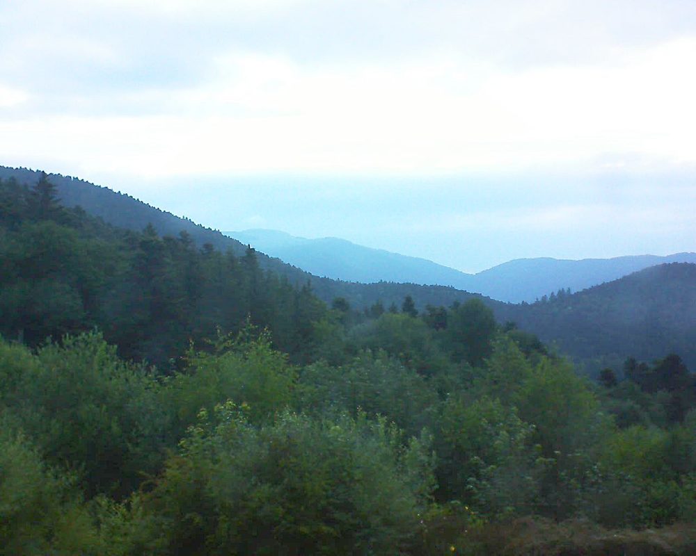 Le petit ballon vu depuis le Domaine Langmatt à Murbach le 25.06.2018 à 06:00 Le petit ballon (Alsace, Vosges) le 25.06.2018 à 06:00