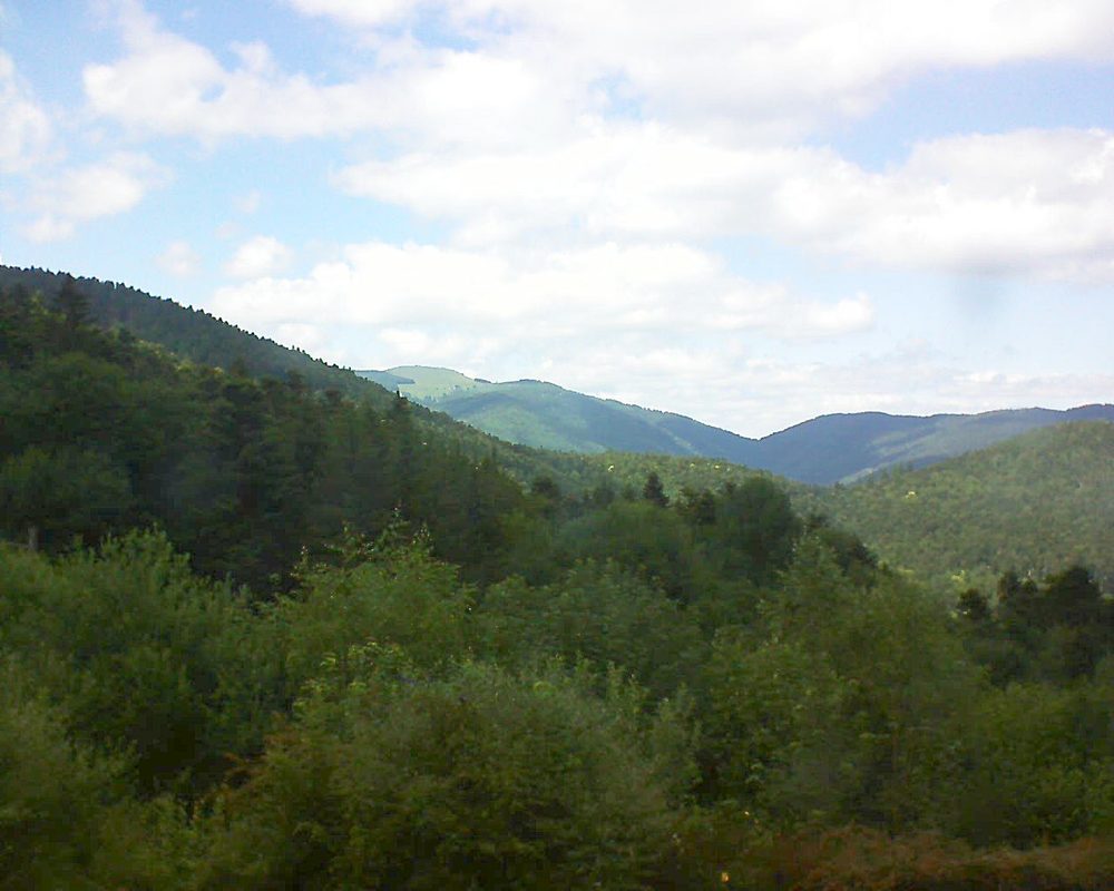 Le petit ballon vu depuis le Domaine Langmatt à Murbach le 25.06.2018 à 15:00 Le petit ballon (Alsace, Vosges) le 25.06.2018 à 15:00