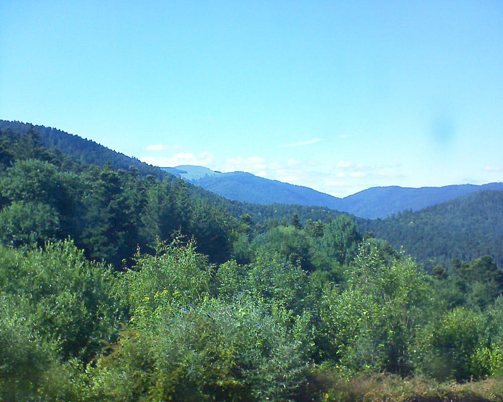 Le petit ballon vu depuis le Domaine Langmatt à Murbach le 25.06.2018 à 16:45 Le petit ballon (Alsace, Vosges) le 25.06.2018 à 16:45