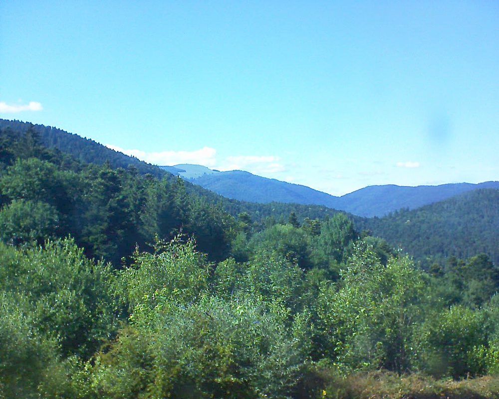 Le petit ballon vu depuis le Domaine Langmatt à Murbach le 25.06.2018 à 17:00 Le petit ballon (Alsace, Vosges) le 25.06.2018 à 17:00