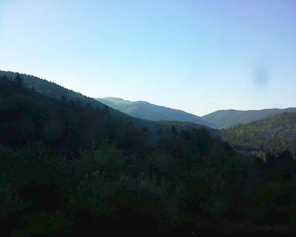 Le petit ballon vu depuis le Domaine Langmatt à Murbach le 25.06.2018 à 19:30 Le petit ballon (Alsace, Vosges) le 25.06.2018 à 19:30