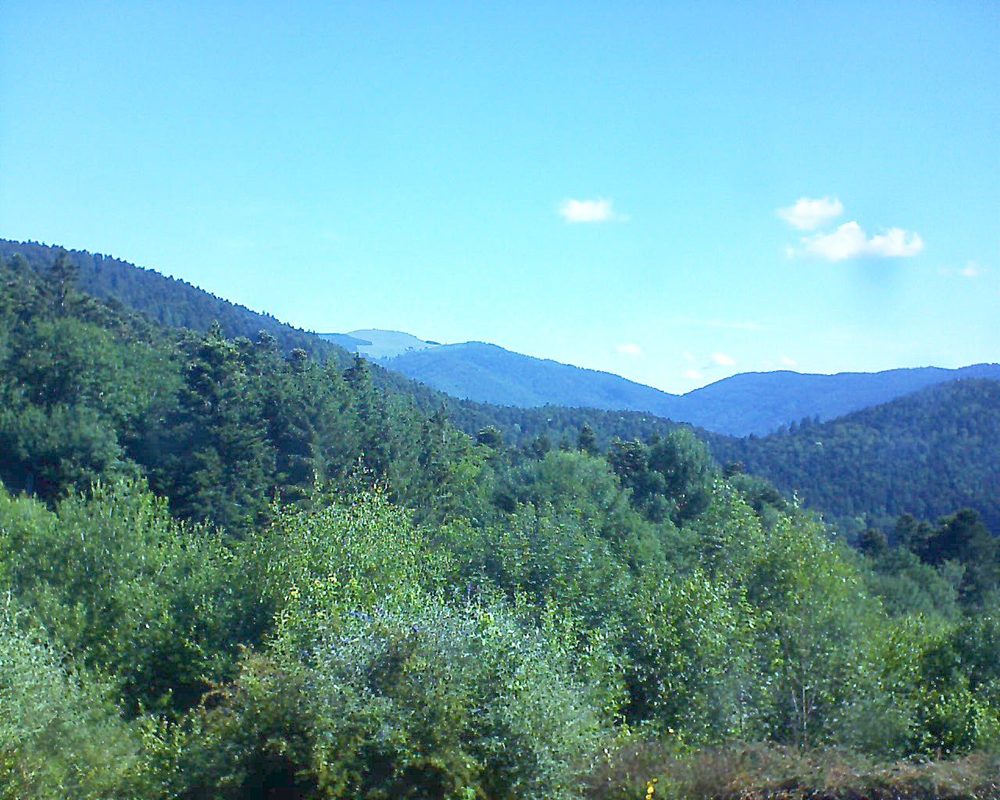 Le petit ballon vu depuis le Domaine Langmatt à Murbach le 26.06.2018 à 10:00 Le petit ballon (Alsace, Vosges) le 26.06.2018 à 10:00