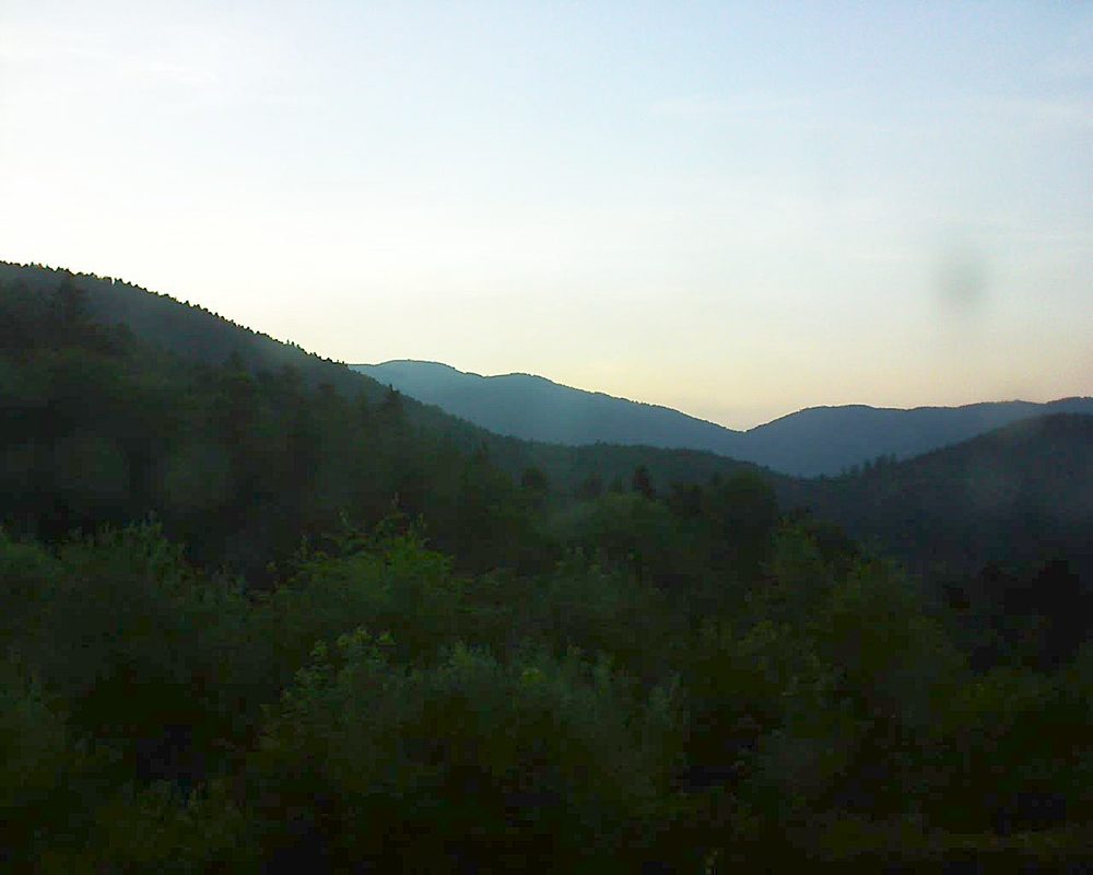 Le petit ballon vu depuis le Domaine Langmatt à Murbach le 26.06.2018 à 21:15 Le petit ballon (Alsace, Vosges) le 26.06.2018 à 21:15